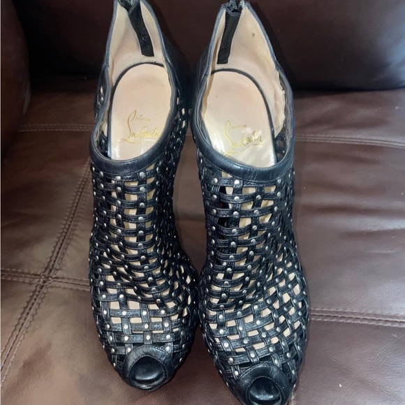 Christian Louboutin Black Woven Peep-Toe Heels Size 8 - Picture 5 of 5